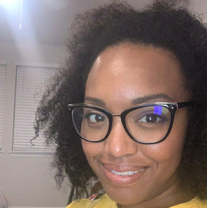 Meet your Posher, Roxann